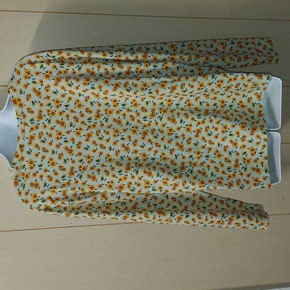 Lands End - Picture 3 of 8